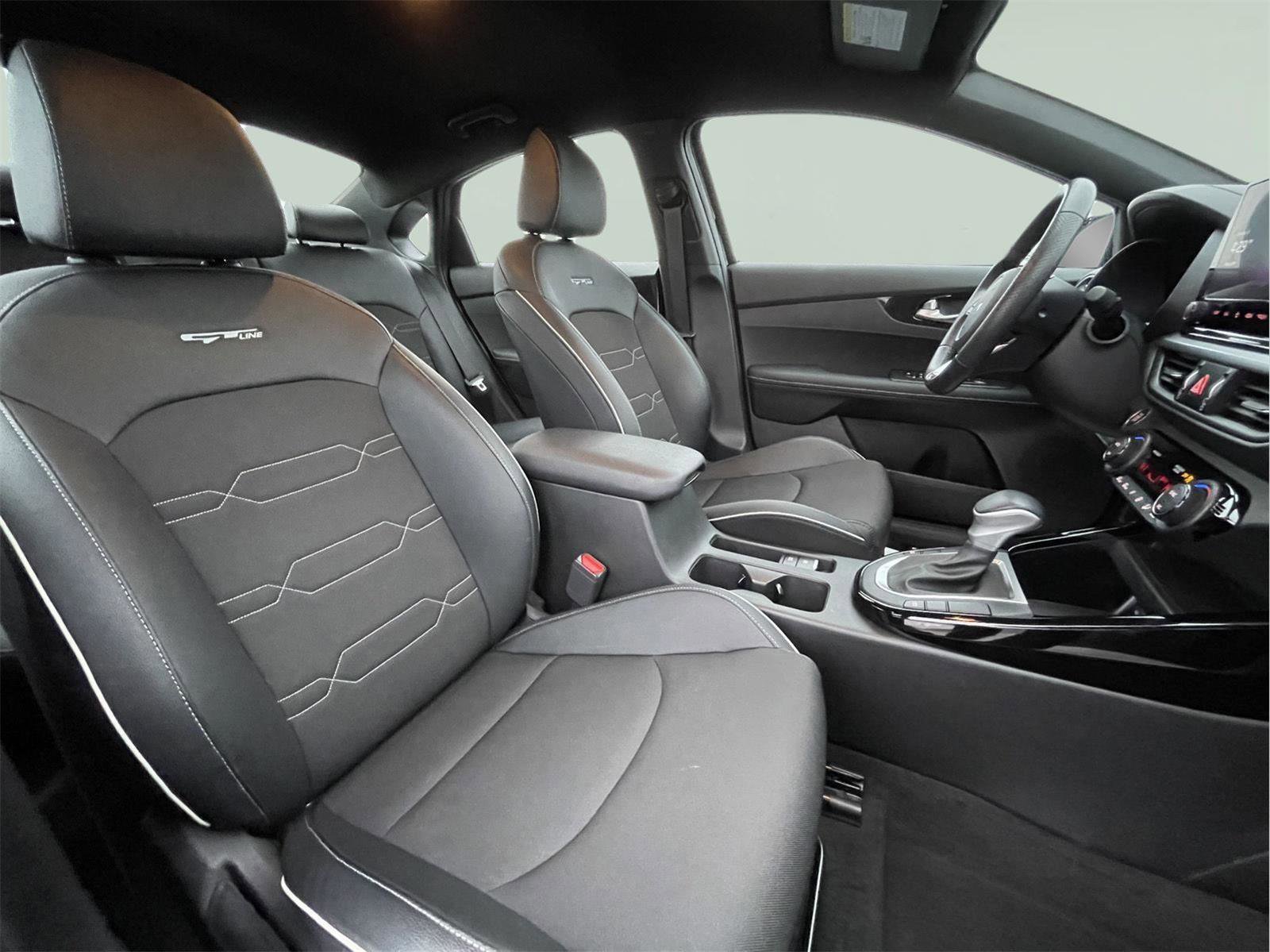 Used 2023 Kia Forte GT-Line w/ GT-Line Technology Package image 20