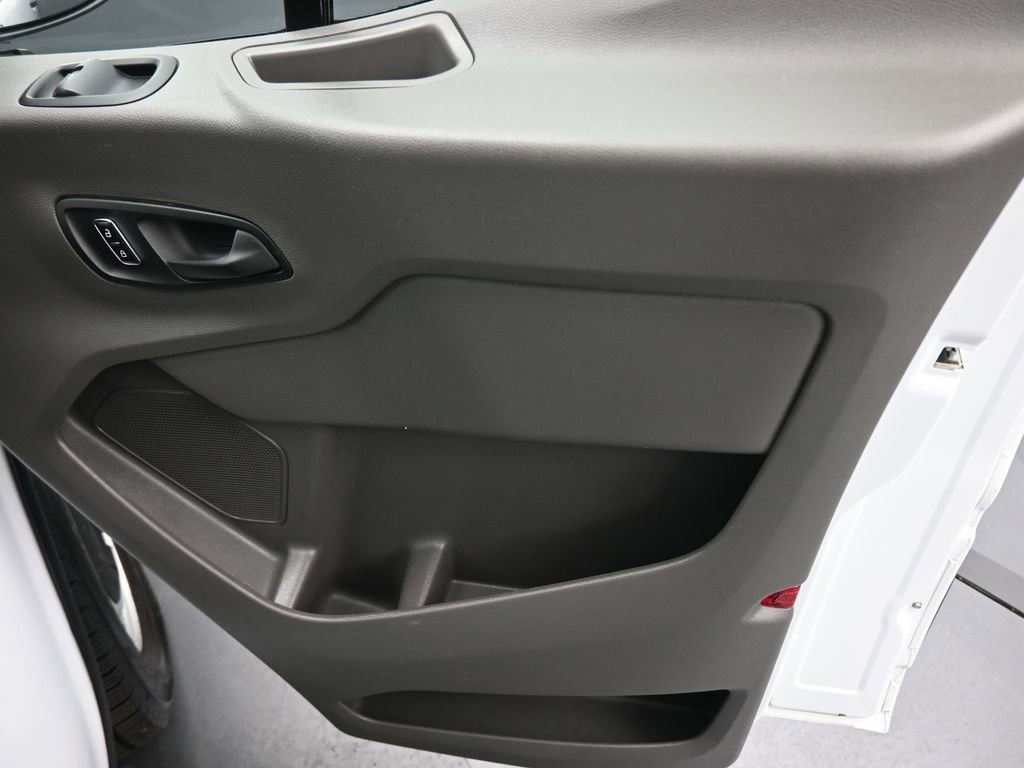 Used 2023 Ford Transit 350 XL image 40