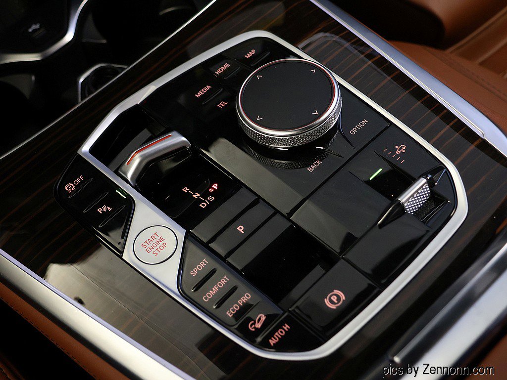 Used 2026 BMW X7 xDrive40i image 27