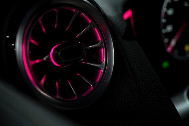 Certified 2025 Mercedes-Benz GLB 250 image 19