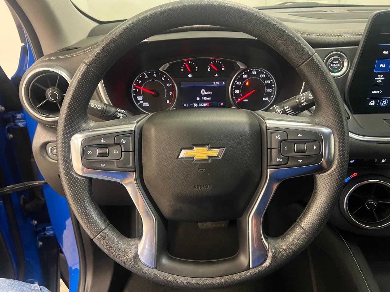 Used 2025 Chevrolet Blazer LT AWD/4WD image 39