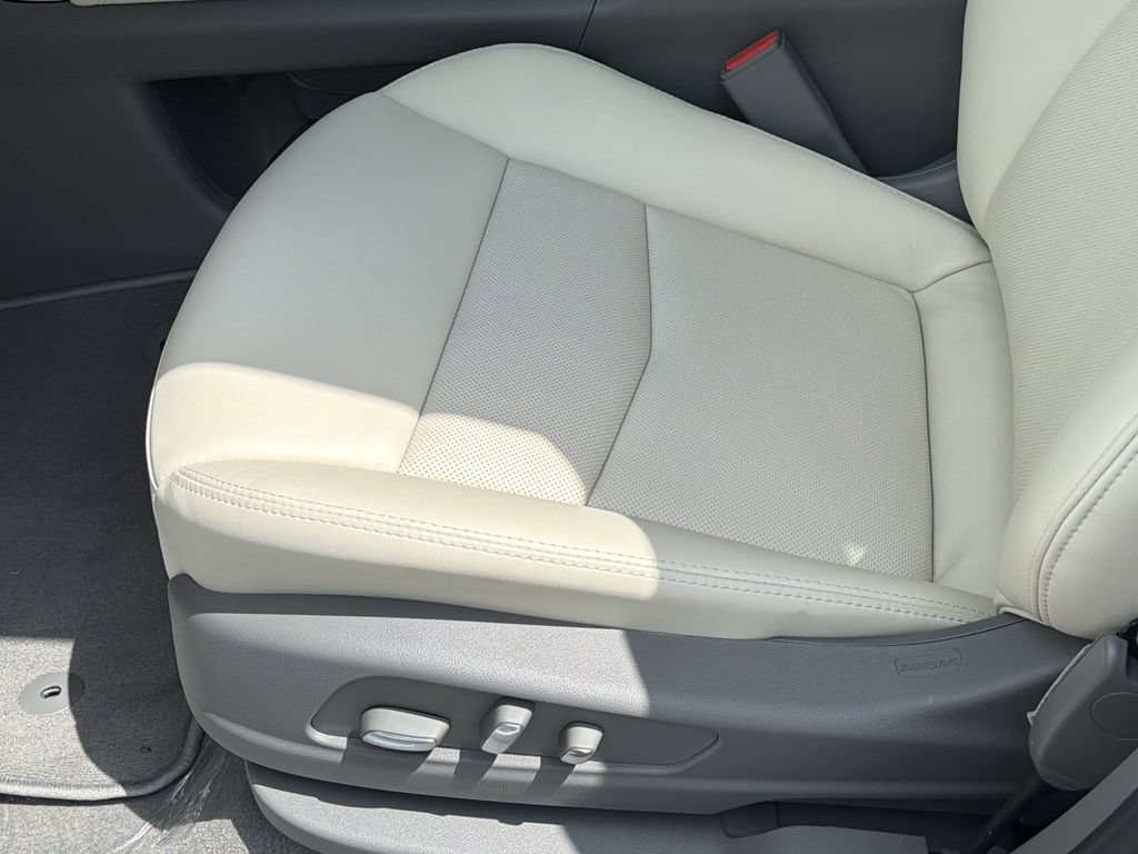 New 2026 Cadillac XT5 Premium Luxury w/ Driver Assist Package FWD image 24