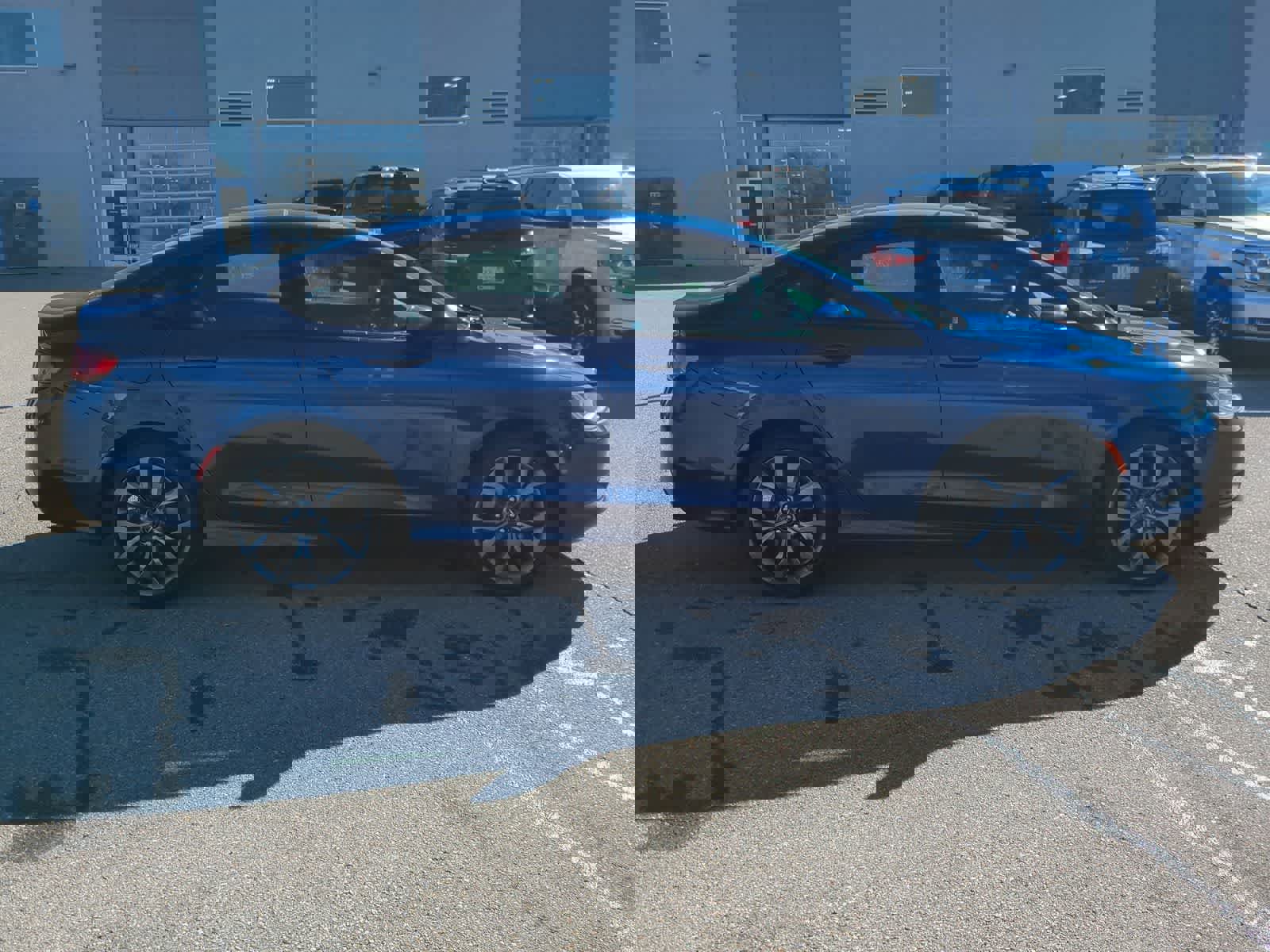 Used 2016 Chrysler 200 S image 9