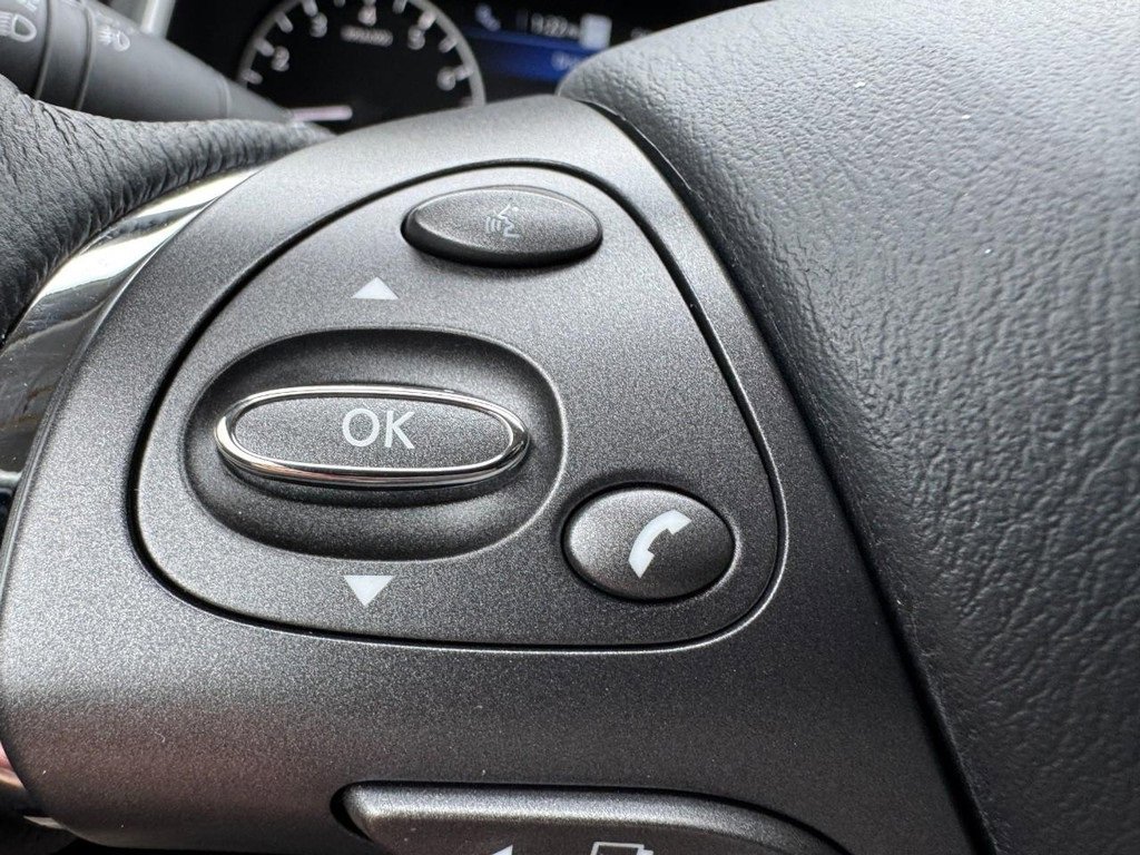 Used 2024 Nissan Murano SL image 18