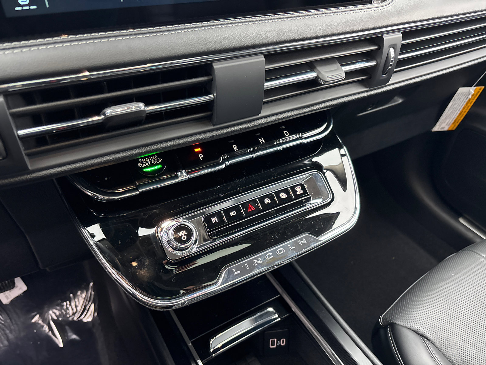 New 2026 Lincoln Corsair Reserve image 22