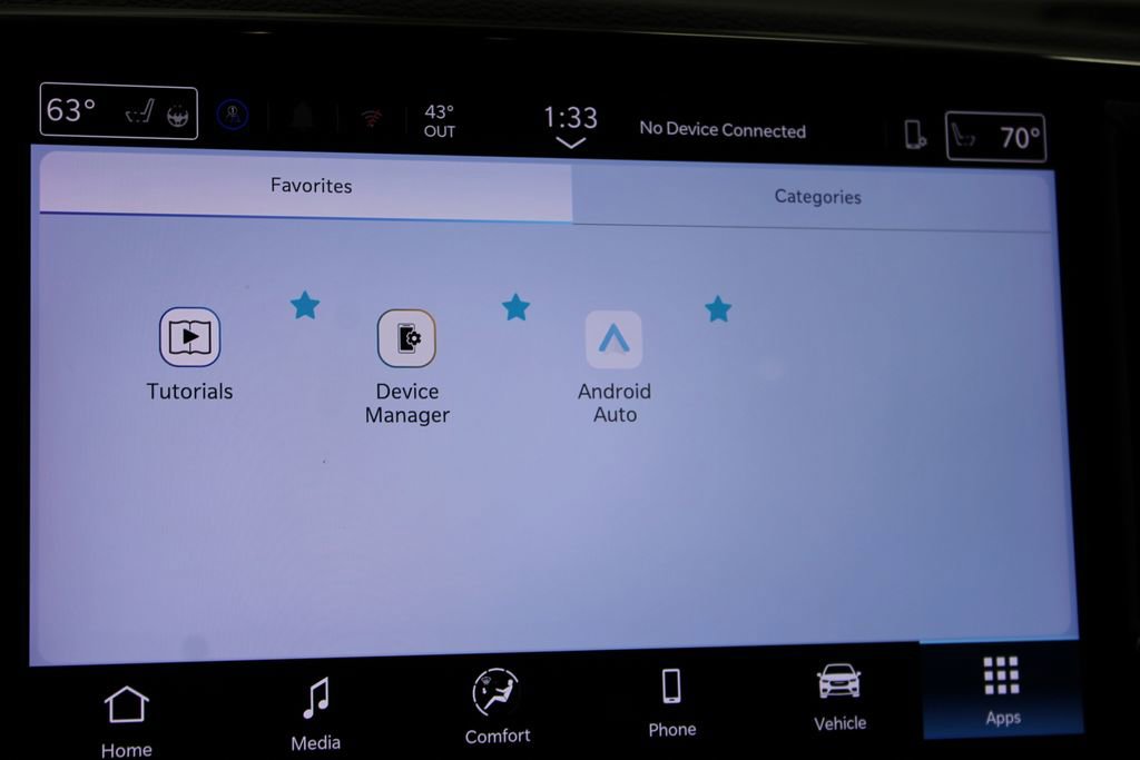 Used 2025 Chrysler Pacifica Select image 45