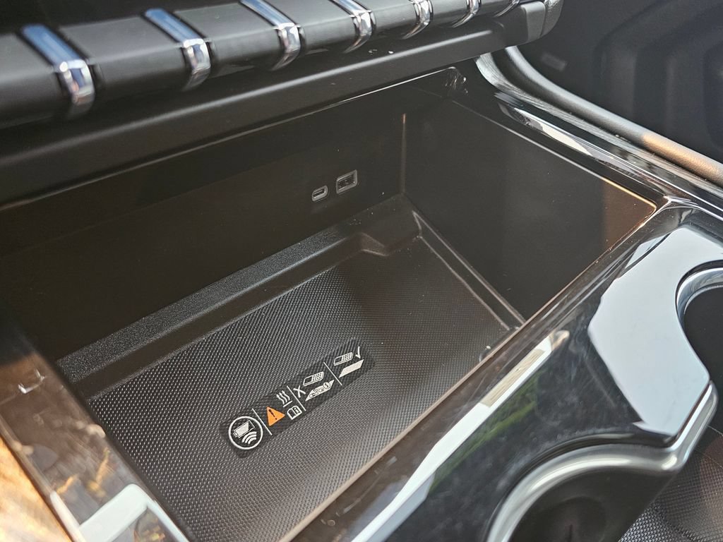 Certified 2026 GMC Yukon AT4 AWD/4WD image 36