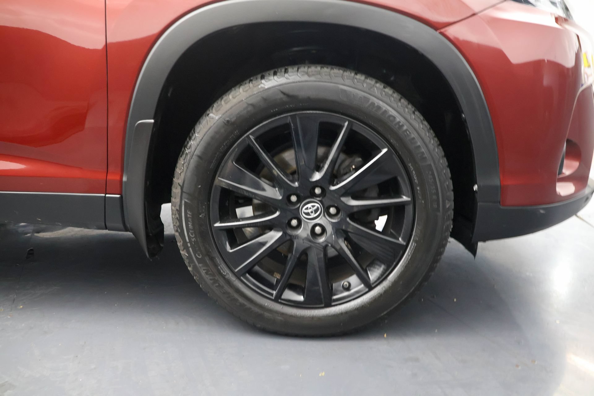 Used 2019 Toyota Highlander SE AWD/4WD image 39