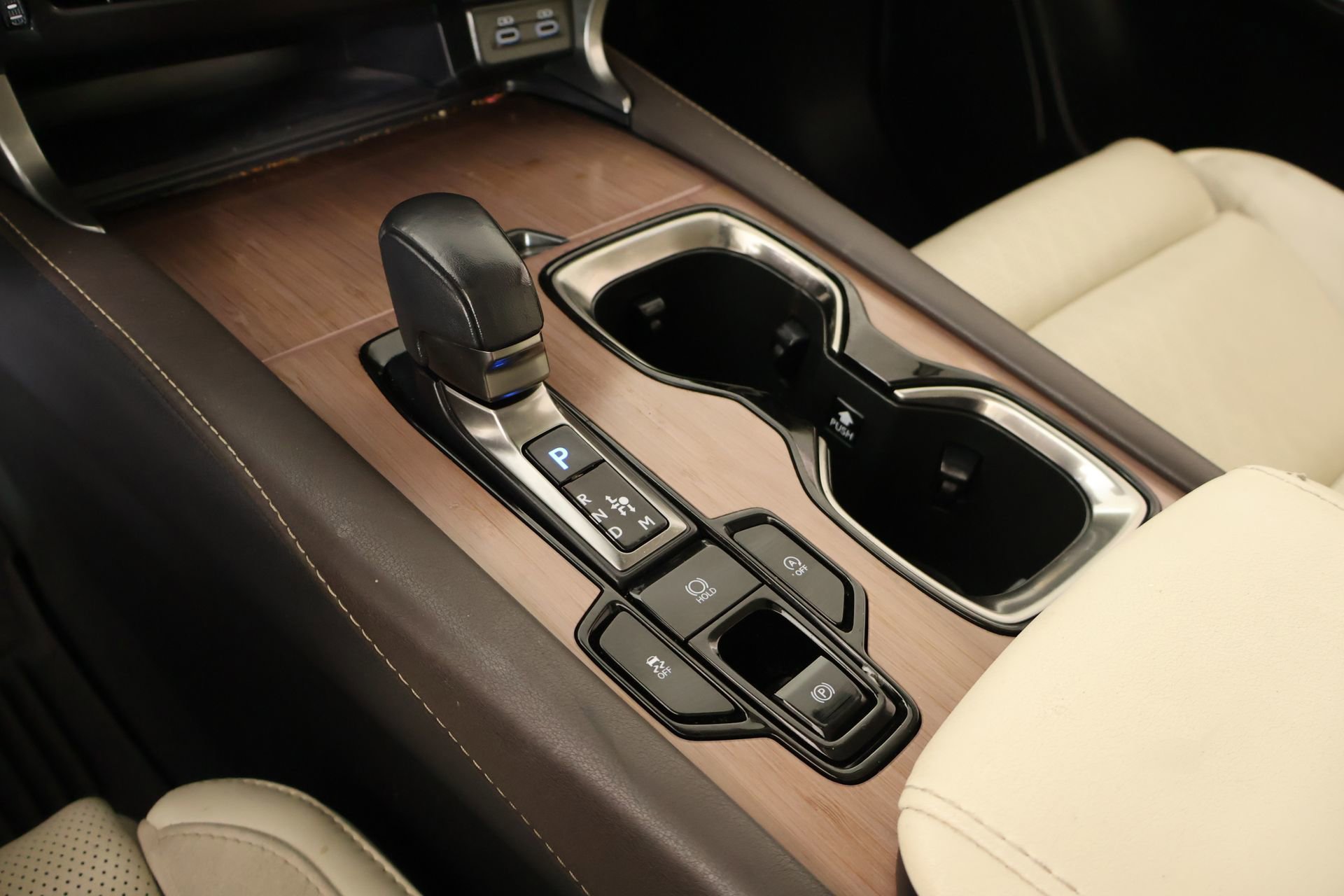 Used 2023 Lexus RX 350 FWD w/ Cold Area Package image 8