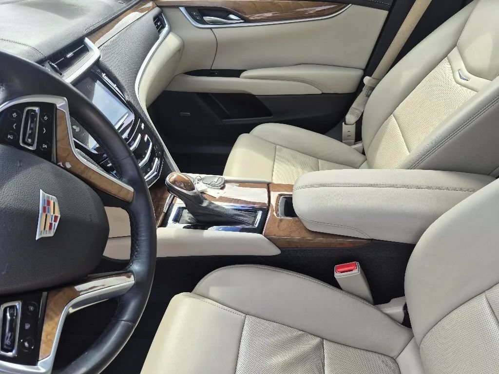 Used 2018 Cadillac XTS Luxury AWD/4WD image 16