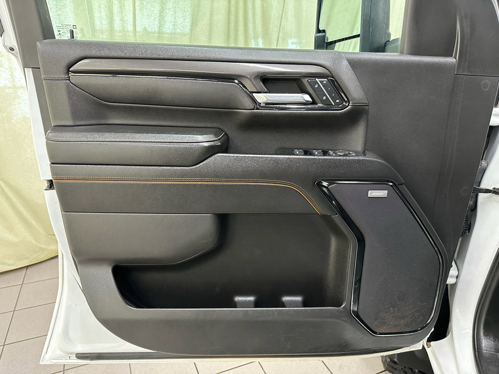 Used 2024 GMC Sierra 2500 AT4 w/ AT4 Premium Plus Package AWD/4WD image 37