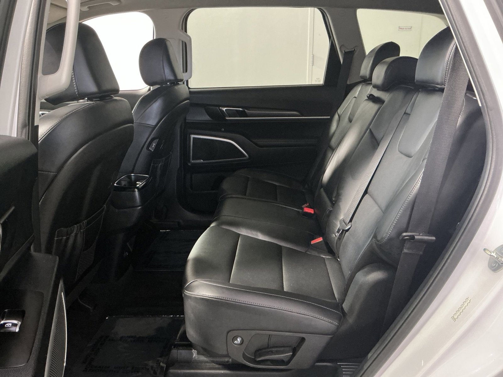 Used 2024 Kia Telluride LX image 25