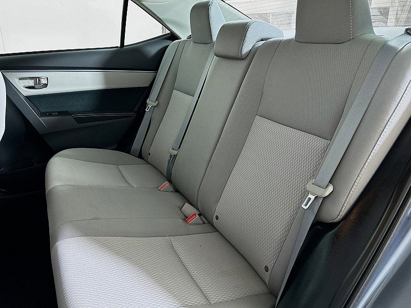 Used 2014 Toyota Corolla LE image 20