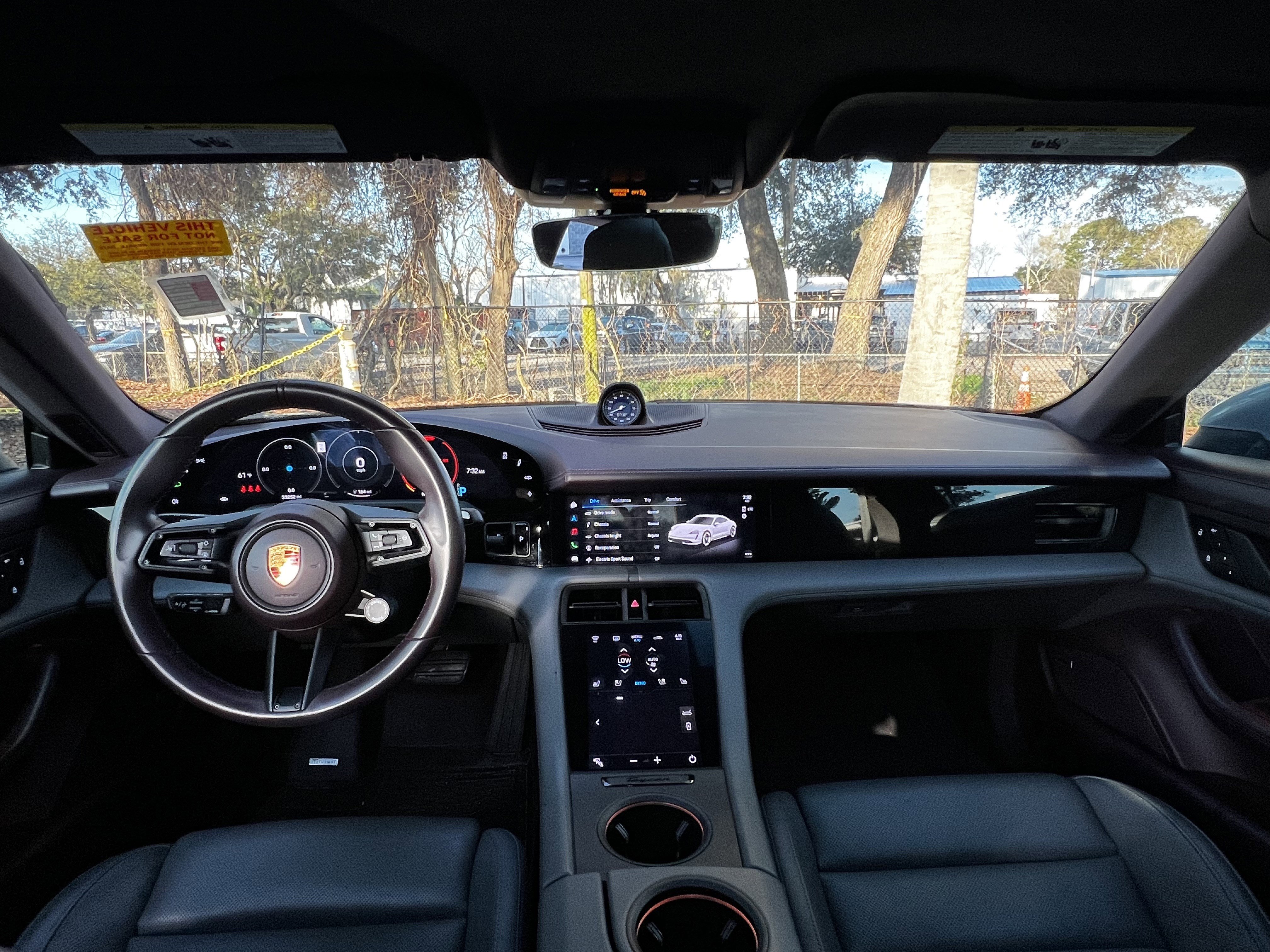 Used 2022 Porsche Taycan 4S image 37