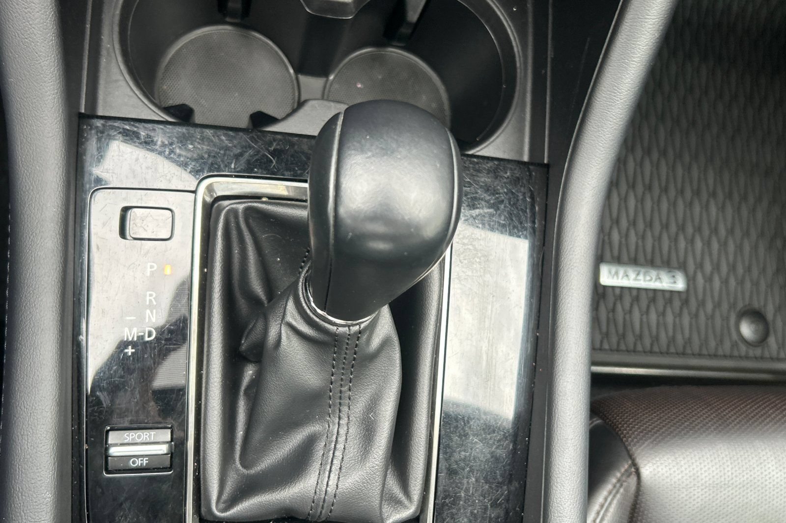 Used 2022 MAZDA MAZDA3 s FWD image 22