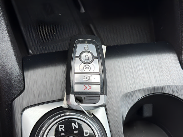 Used 2022 Ford Escape SEL w/ SEL Stealth AWD Package image 14