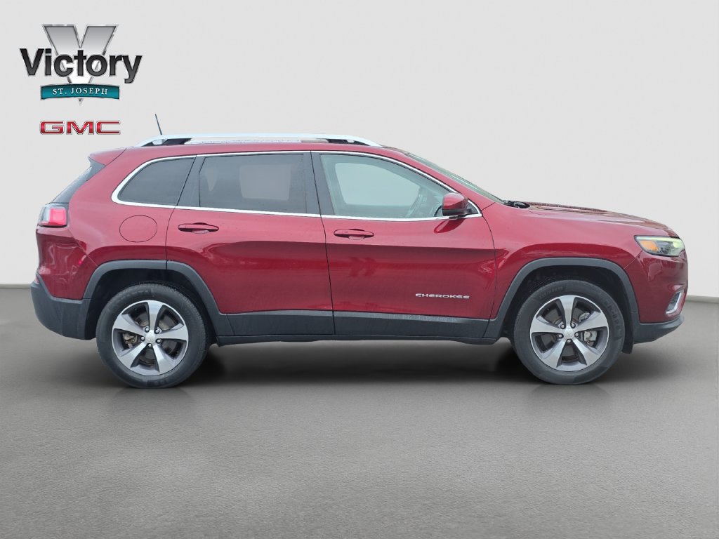 Used 2019 Jeep Cherokee Limited AWD/4WD image 19