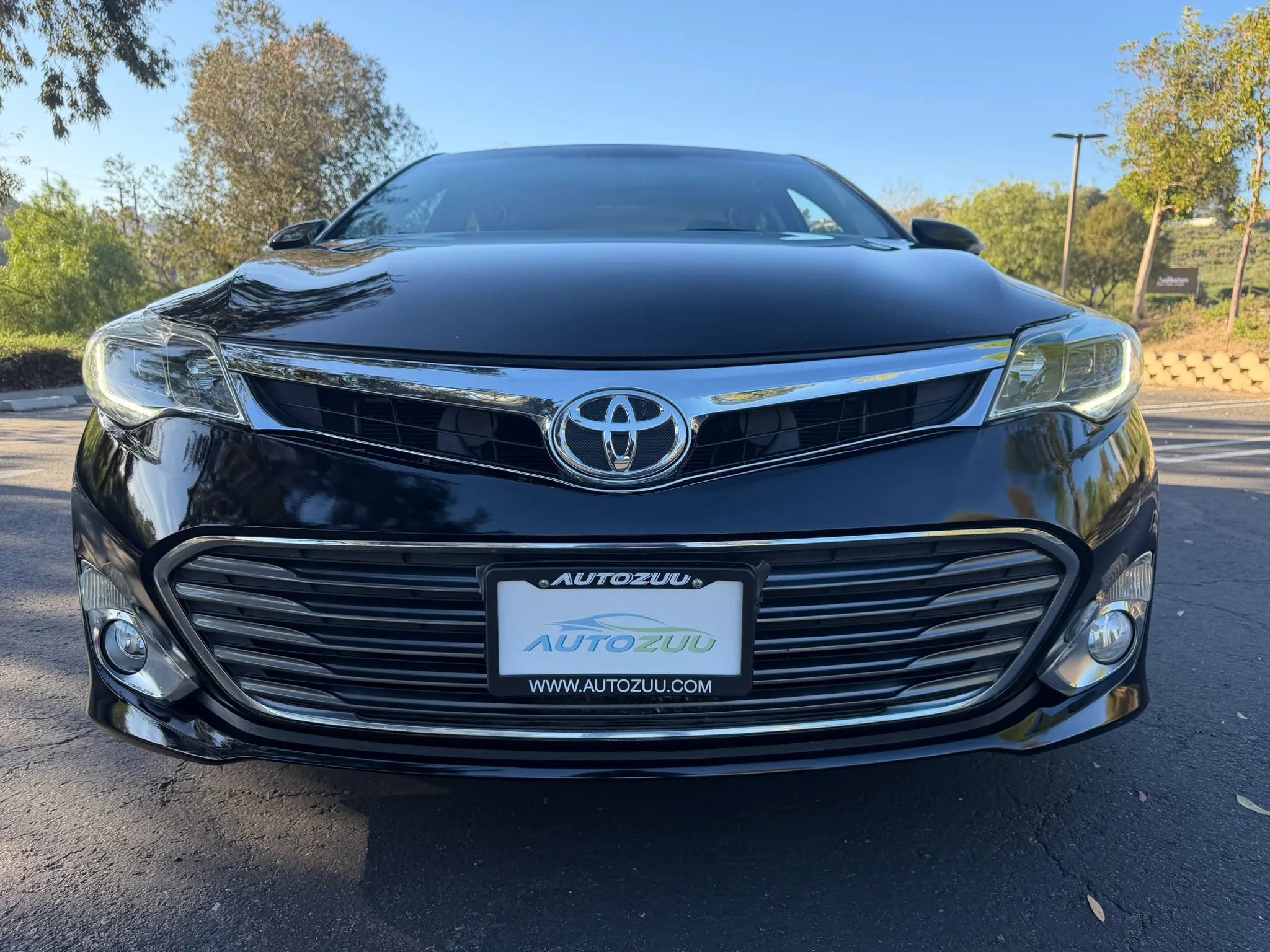 Used 2013 Toyota Avalon Limited FWD image 8