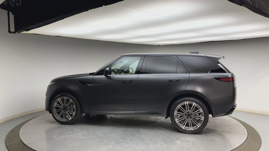 New 2026 Land Rover Range Rover Sport Dynamic SE AWD/4WD image 5