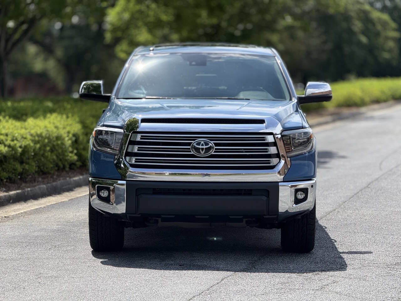 Used 2018 Toyota Tundra Limited w/ Limited Premium Package AWD/4WD image 4