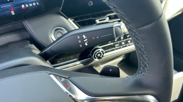 New 2026 Chevrolet Equinox LT image 25