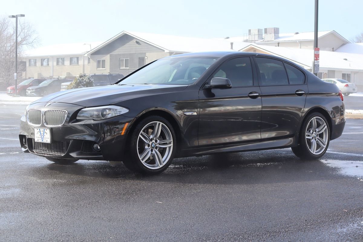 Used 2013 BMW 550i xDrive Sedan image 11