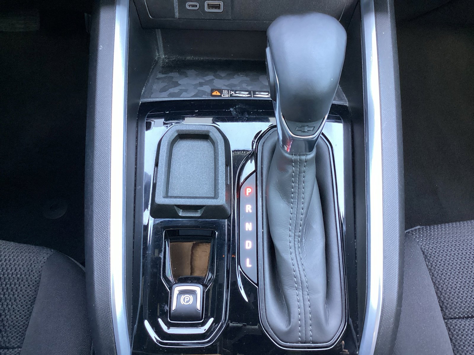 Used 2024 Chevrolet Colorado LT w/ LT Convenience Package II image 26