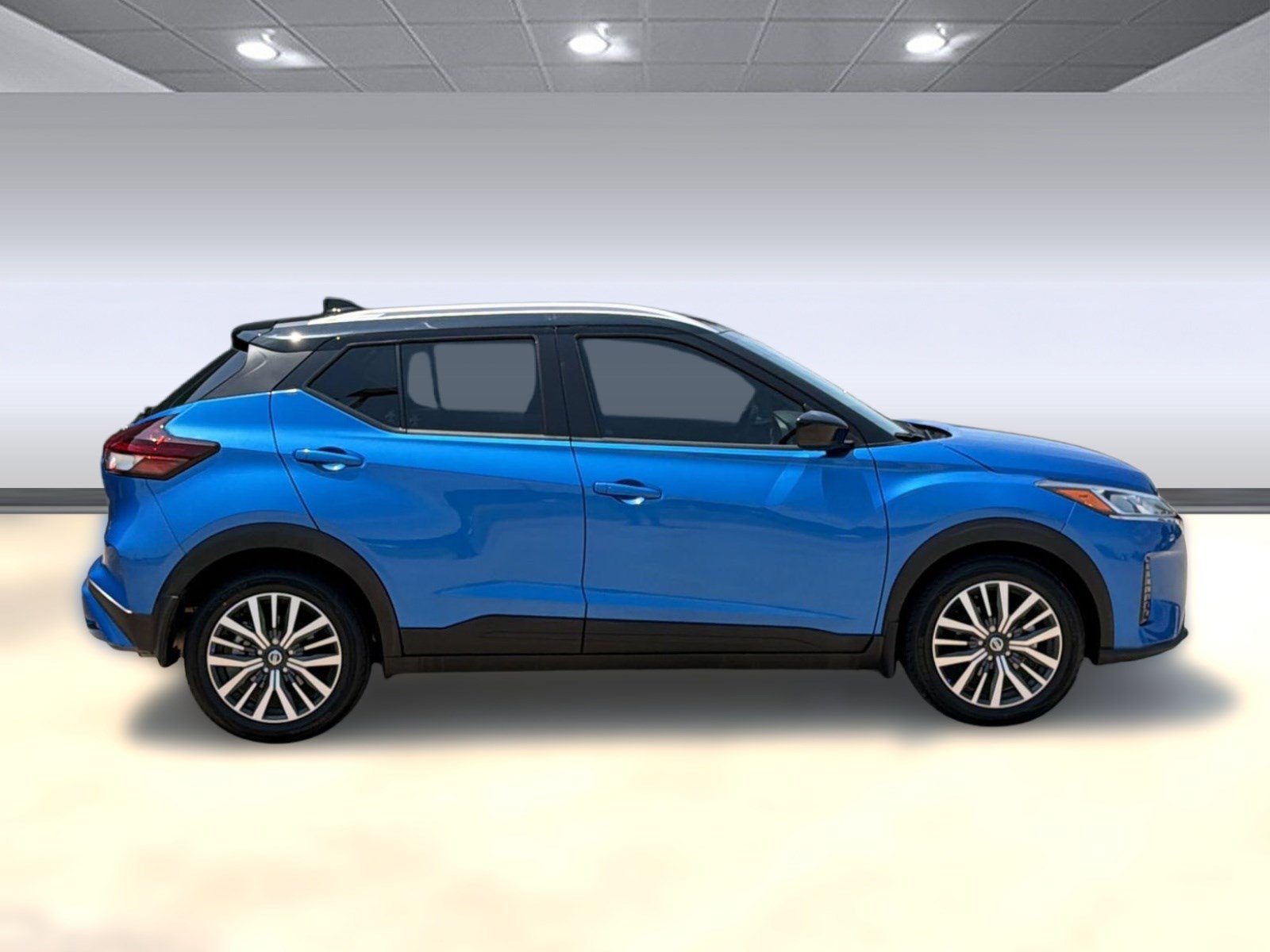 Used 2021 Nissan Kicks SV FWD image 8