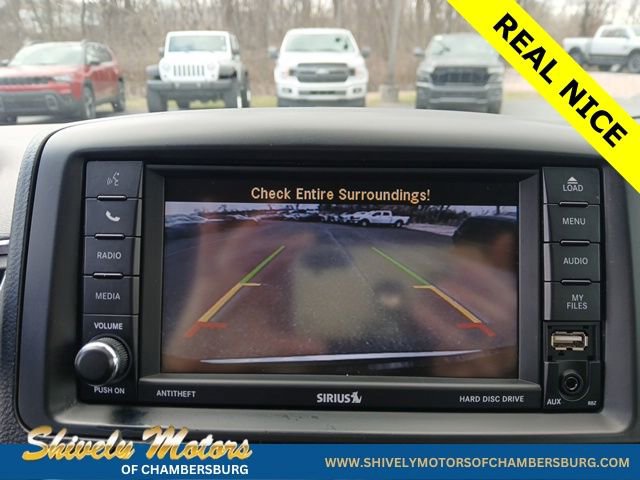 Used 2019 Dodge Grand Caravan SE w/ UConnect Hands-Free Group FWD image 16
