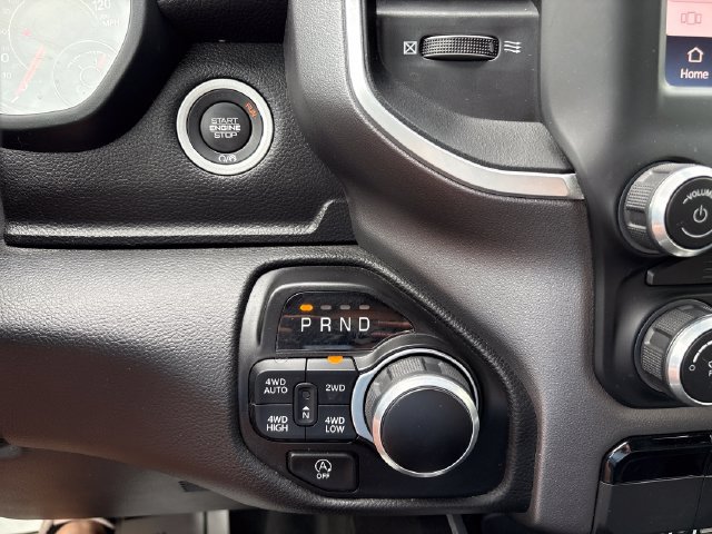Used 2023 RAM 1500 Big Horn AWD/4WD image 17
