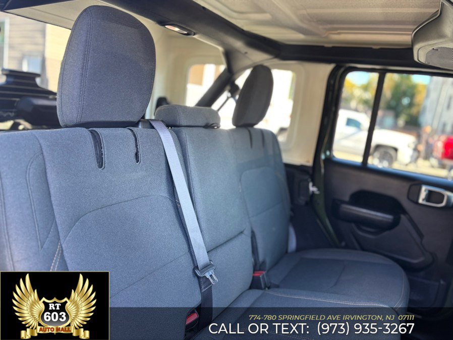 Used 2024 Jeep Wrangler Unlimited AWD/4WD image 11