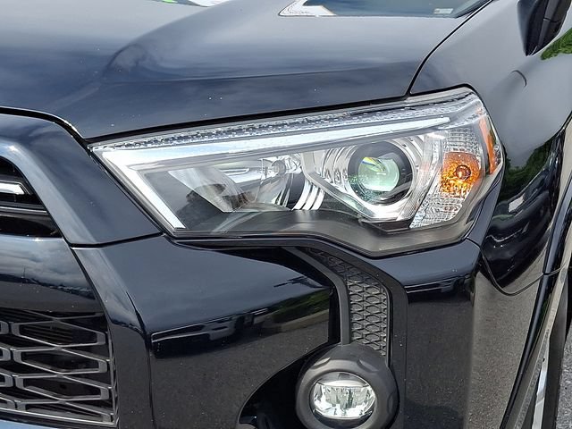 Certified 2023 Toyota 4Runner SR5 Premium w/ Moonroof Package AWD/4WD image 9
