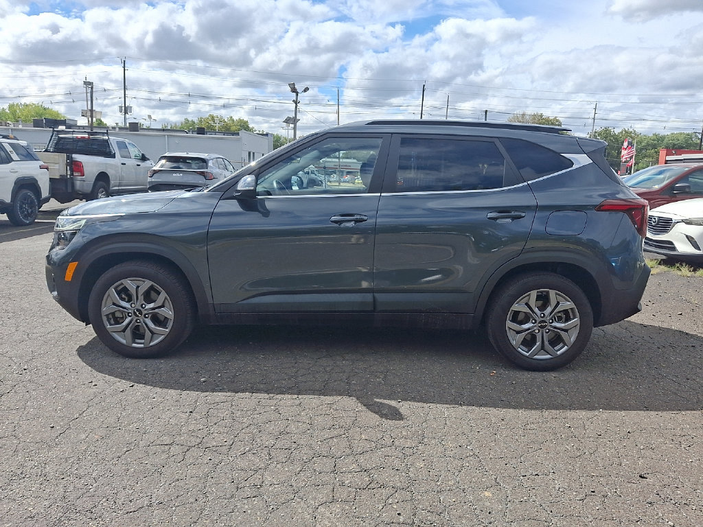 Used 2024 Kia Seltos S AWD/4WD image 8