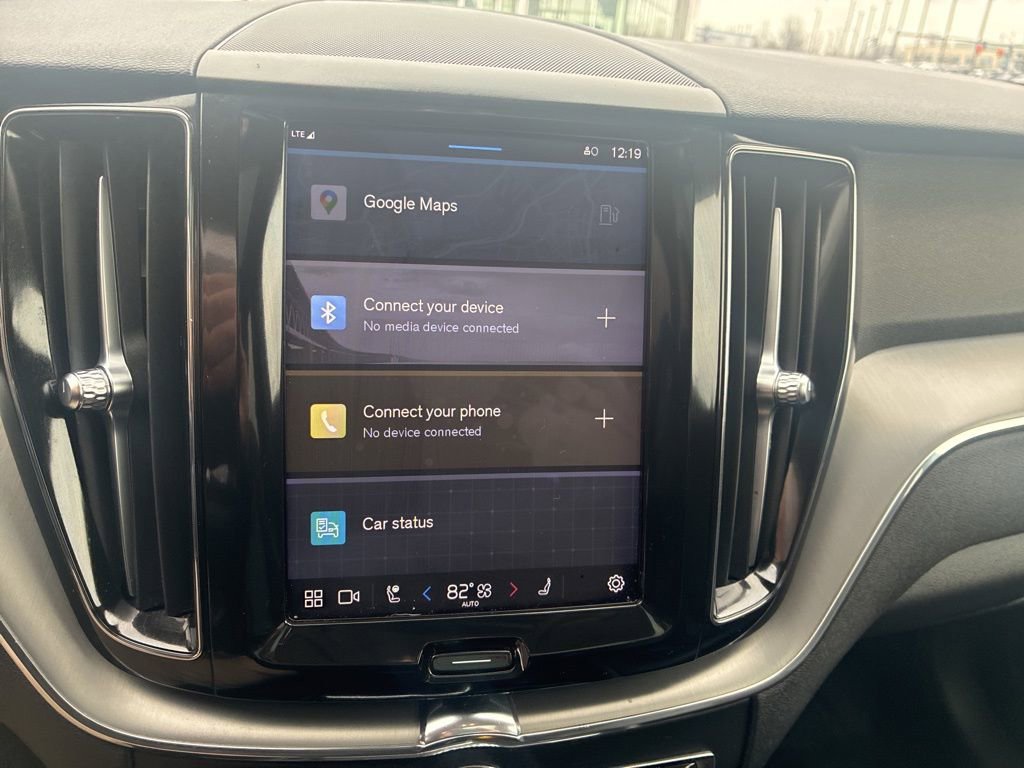 Used 2023 Volvo XC60 B5 Core w/ Climate Package image 11