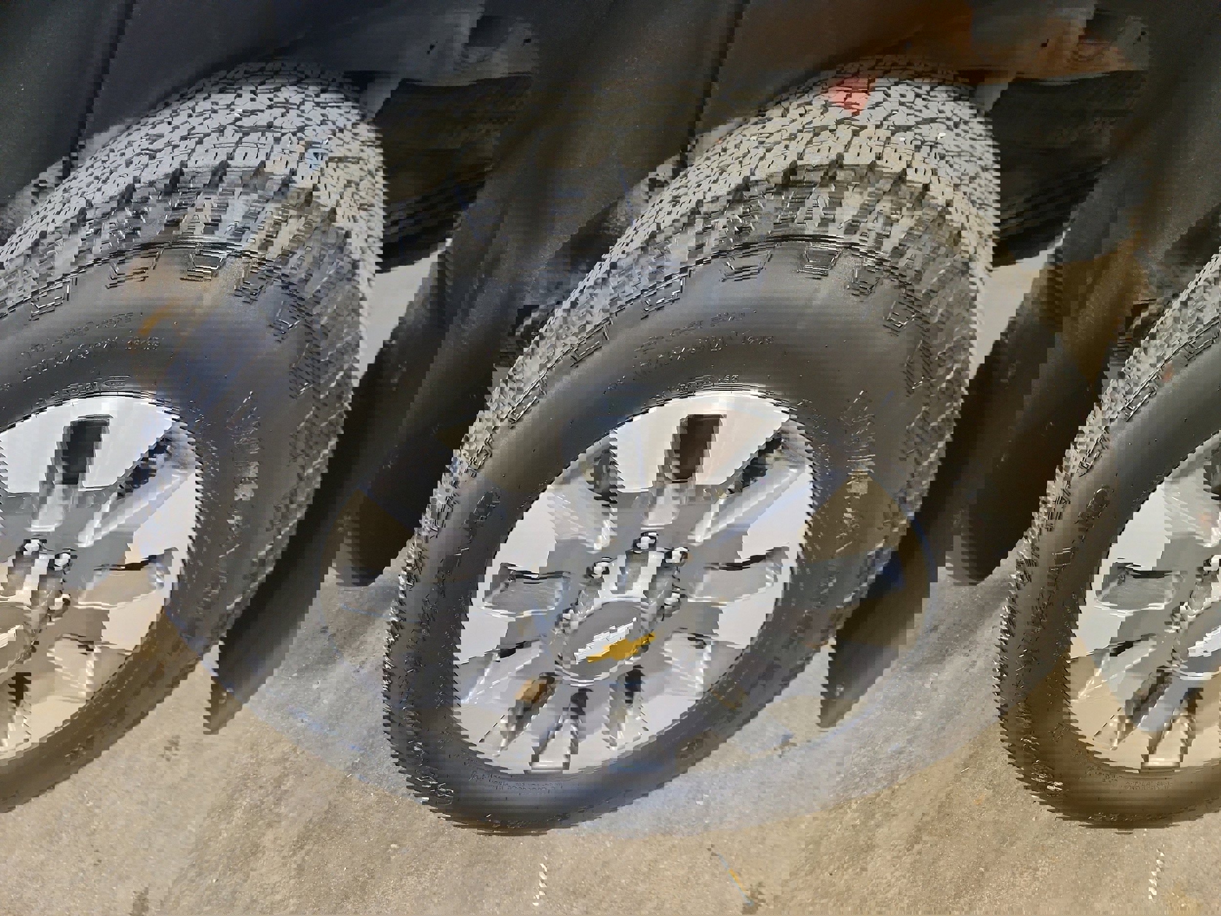 Used 2024 Chevrolet Silverado 2500 Custom w/ Custom Convenience Package image 10