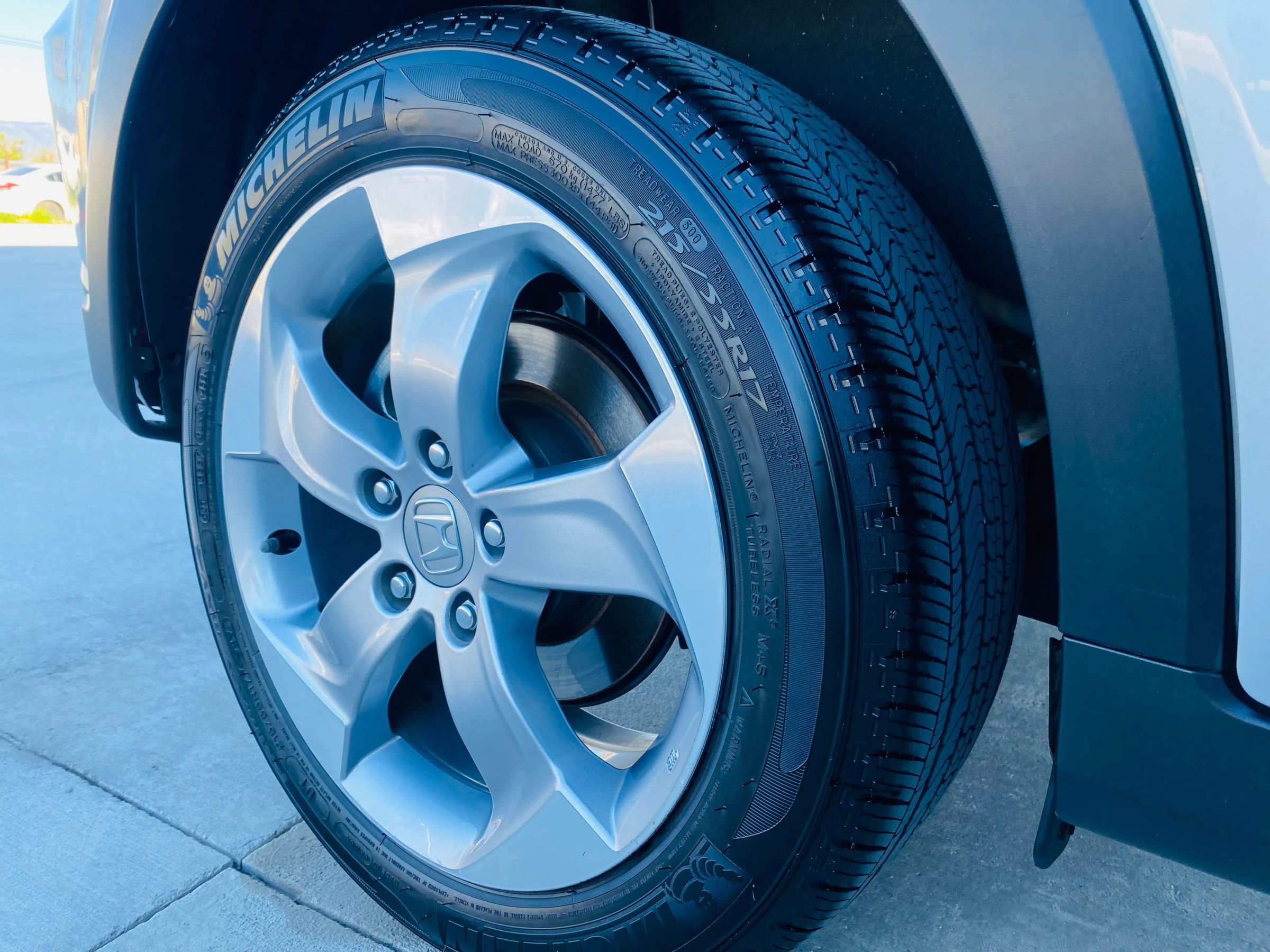 Used 2019 Honda HR-V LX image 3