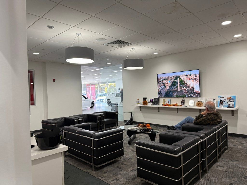 Used 2025 Chevrolet TrailBlazer LT FWD image 26