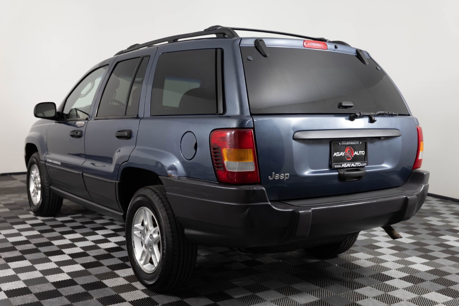 Used 2004 Jeep Grand Cherokee Laredo w/ Convenience Group AWD/4WD image 5