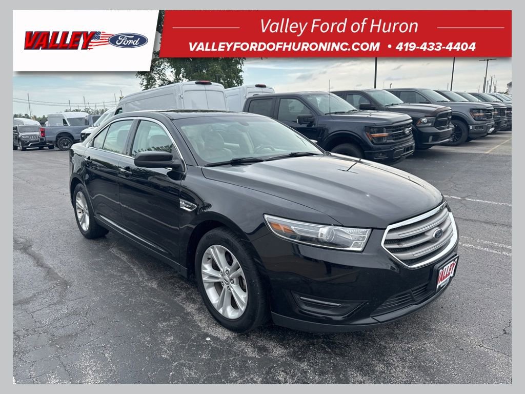 Used 2016 Ford Taurus SEL FWD image 1