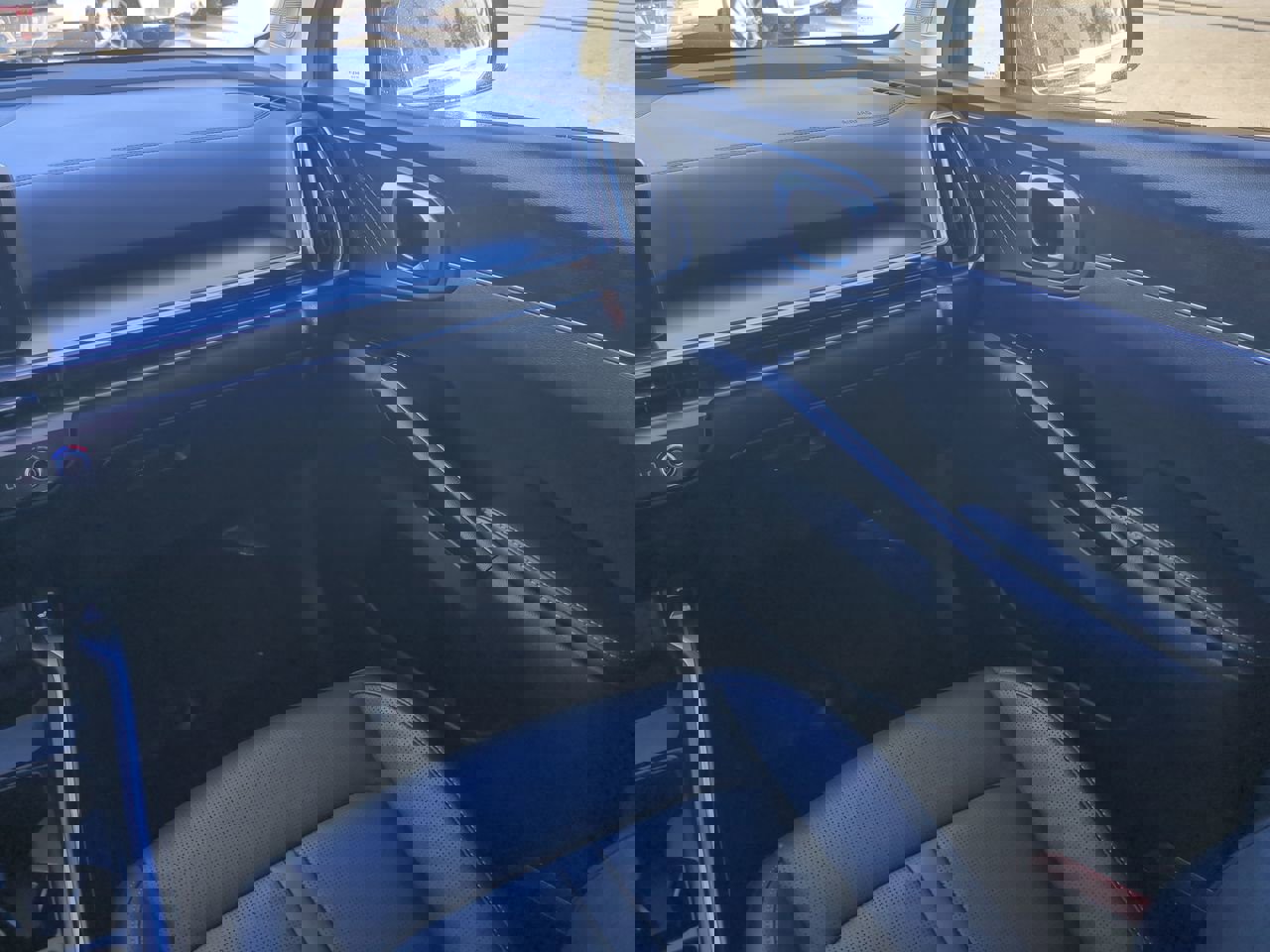 Used 2024 Kia Sorento S w/ Panoramic Sunroof Package image 16