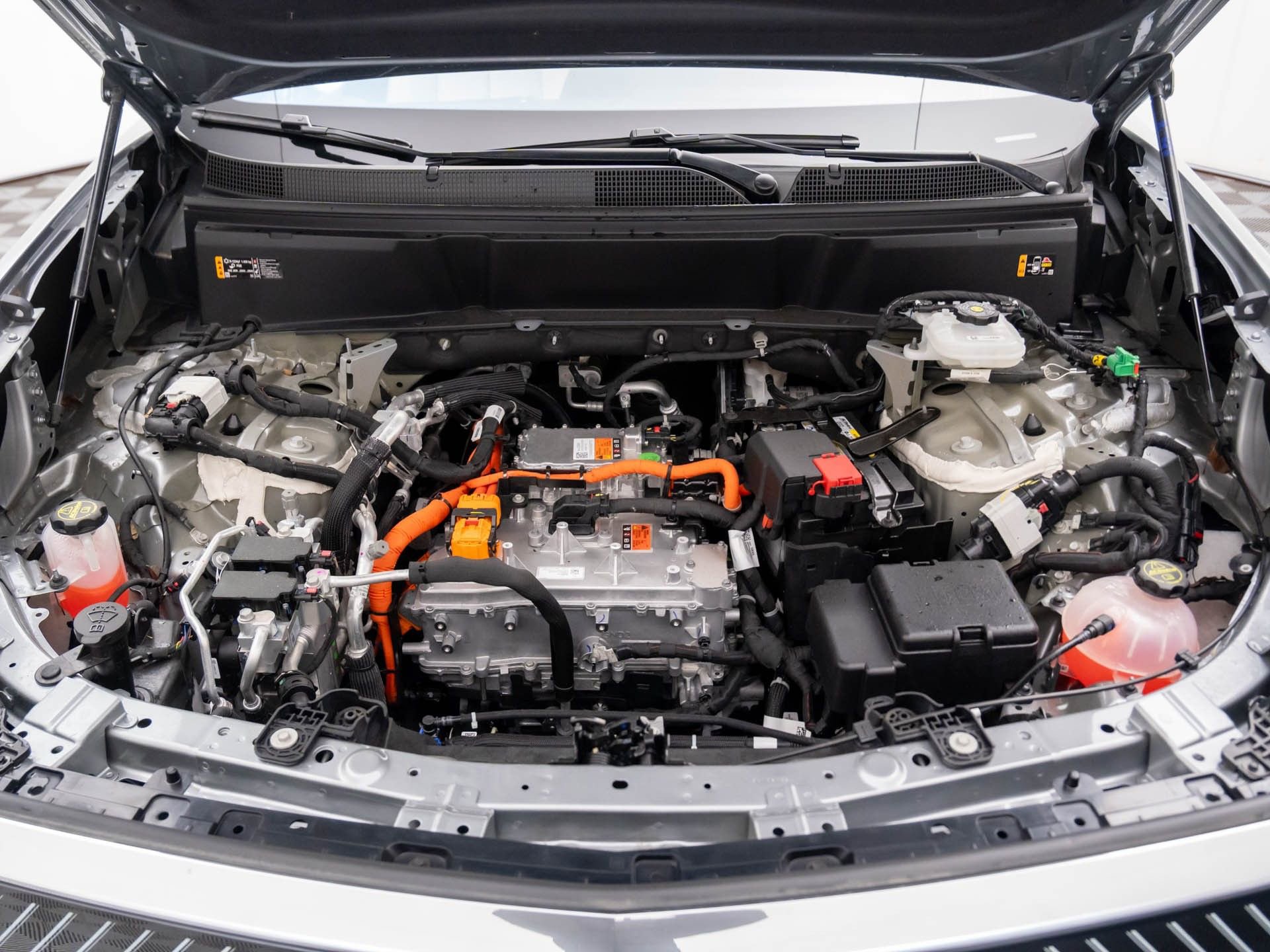 New 2026 Cadillac Vistiq Luxury w/ LPO, Floor Liner Package AWD/4WD image 31