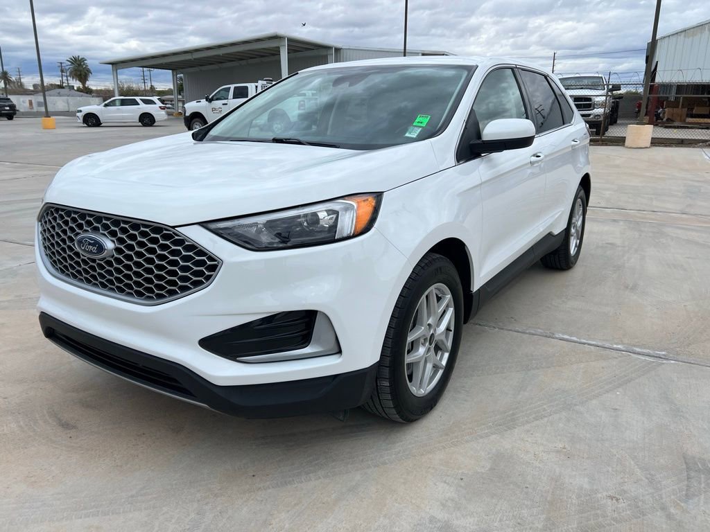 Used 2024 Ford Edge SEL image 1