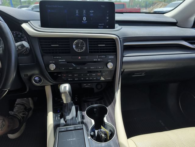Used 2022 Lexus RX 450hL Luxury w/ Cold Area Package (CT) AWD/4WD image 19
