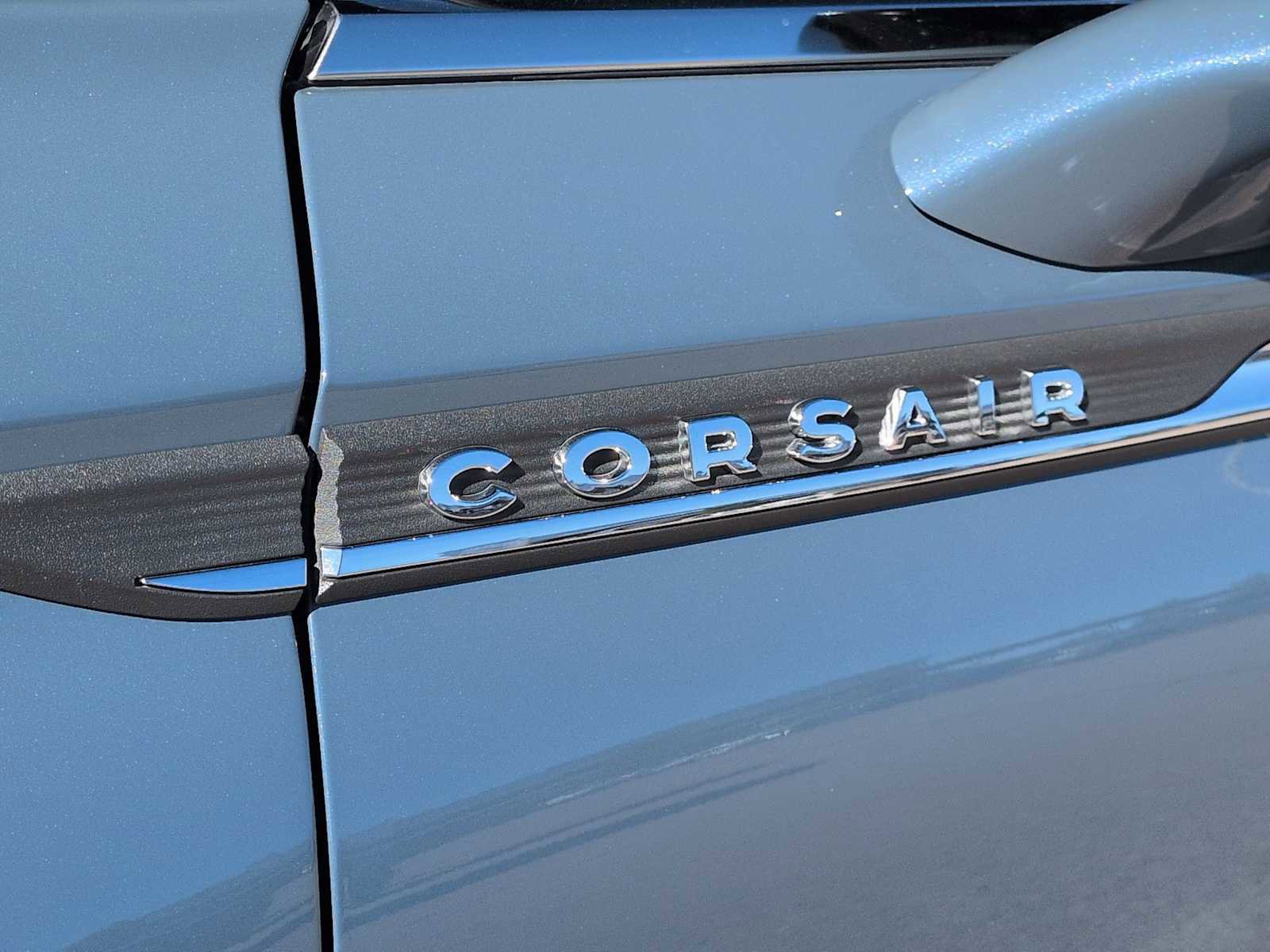 Used 2025 Lincoln Corsair FWD image 13