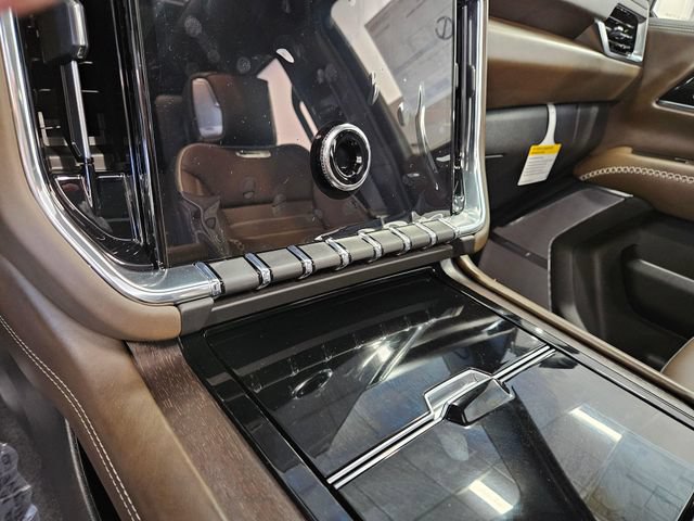 New 2026 GMC Yukon Denali Ultimate AWD/4WD image 35