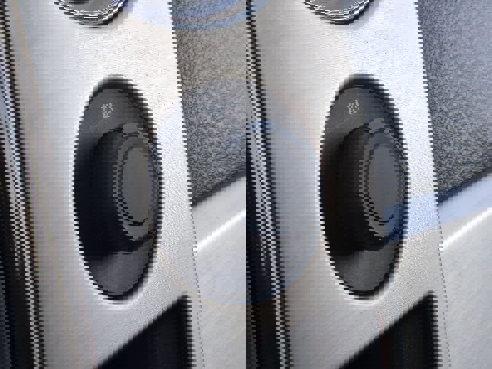 Used 2014 Ford F150 Platinum image 31