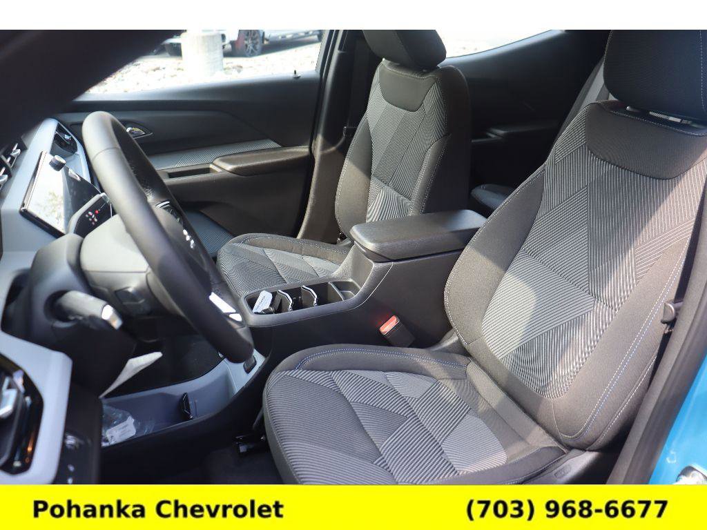 New 2027 Chevrolet Bolt LT w/ Comfort Package FWD image 24