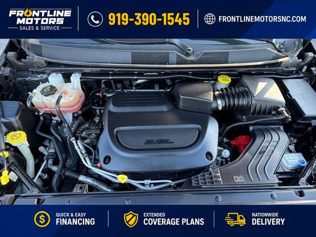 Used 2022 Chrysler Pacifica Touring-L FWD image 3