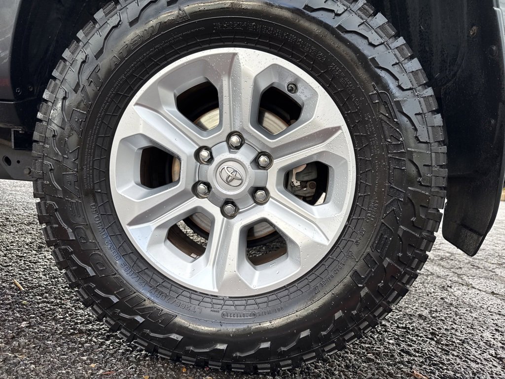 Used 2019 Toyota 4Runner SR5 Premium image 9