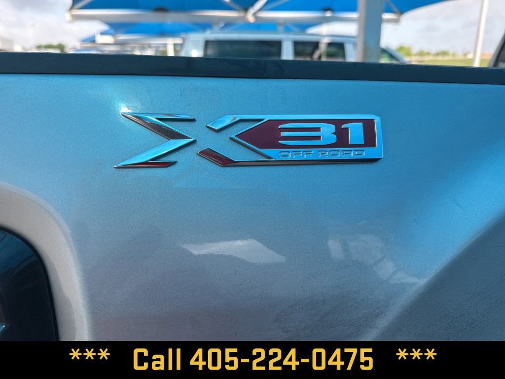 Used 2024 GMC Sierra 3500 SLT w/ SLT Premium Package AWD/4WD image 9